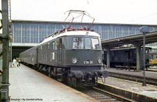 PIKO 40308 - N - E-Lok BR E 18, DB, Ep. III